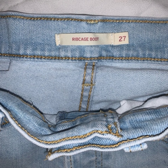Levi’s Ribcage Bootcut Jeans - Picture 8 of 9